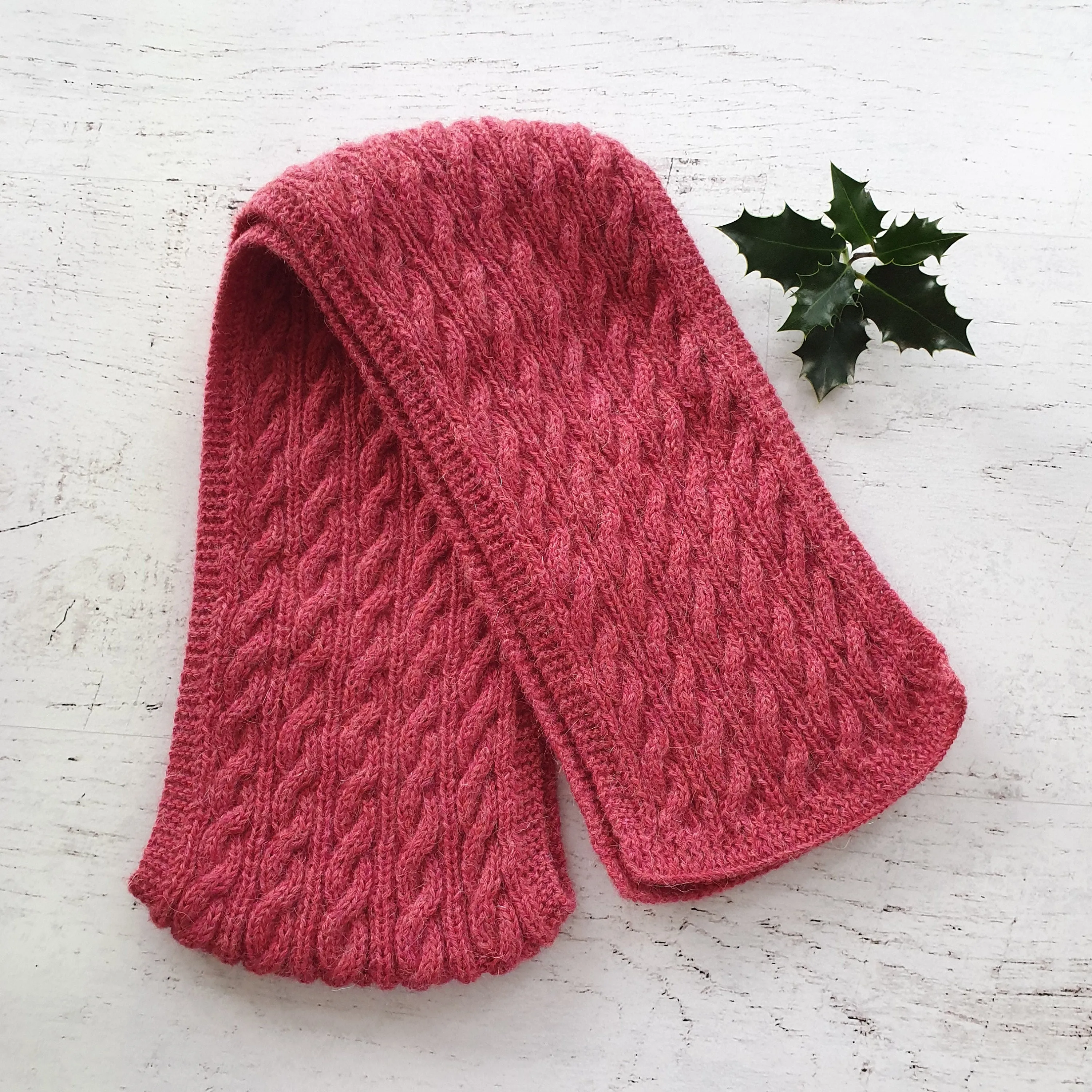 Cable knit scarf