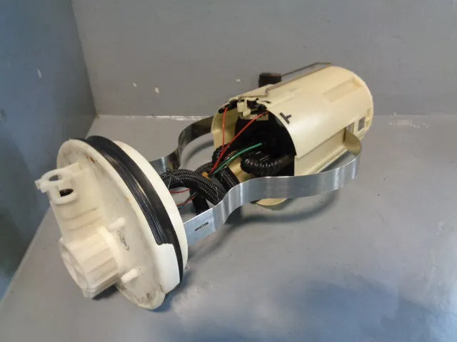 Discovery 2 Fuel Pump In Tank Assembly 4.0 V8 Petrol Land Rover 1998 to 2004