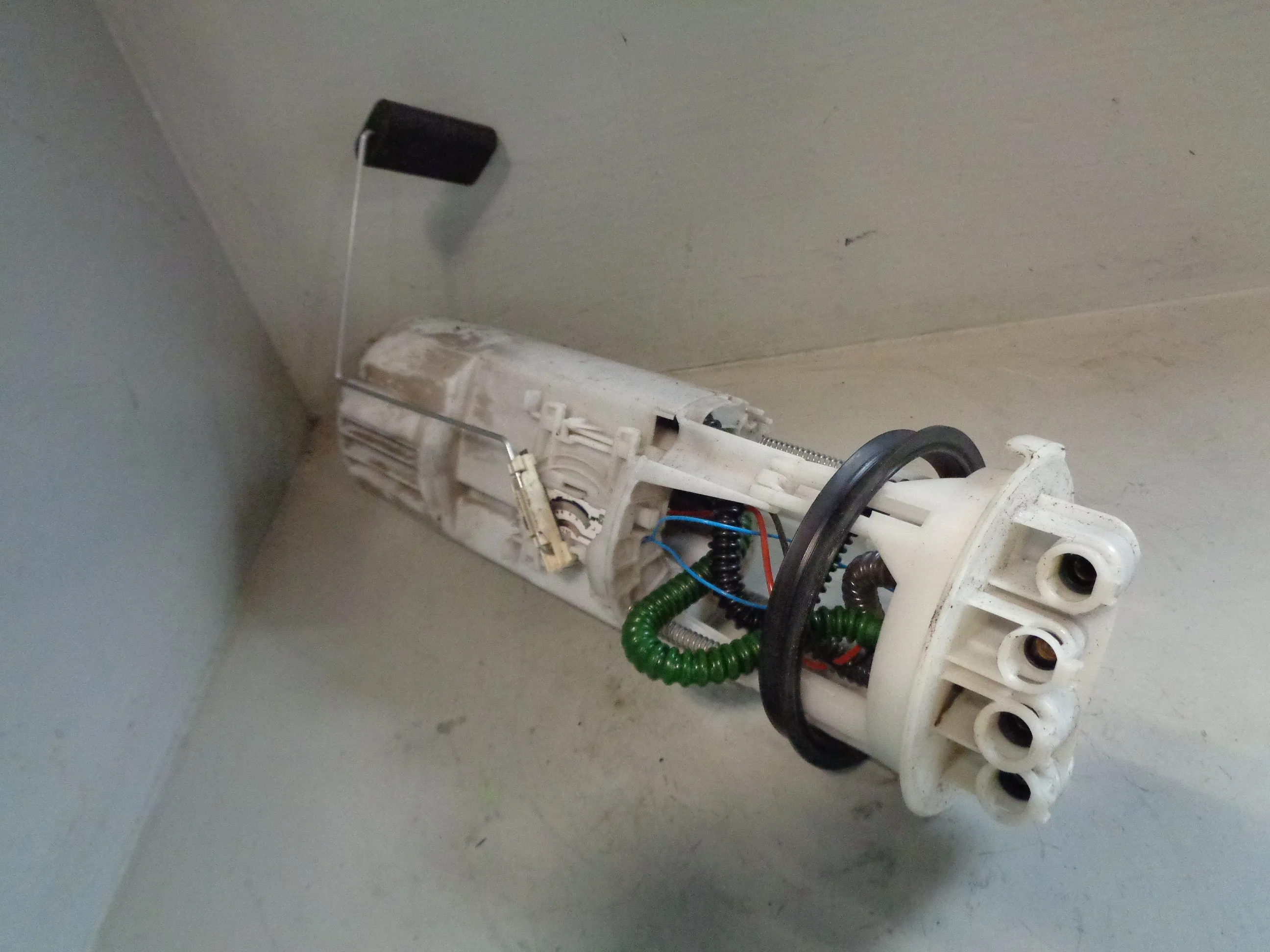 Discovery 2 Fuel Pump In Tank Assembly TD5 2.5 Land Rover 1998 to 2004
