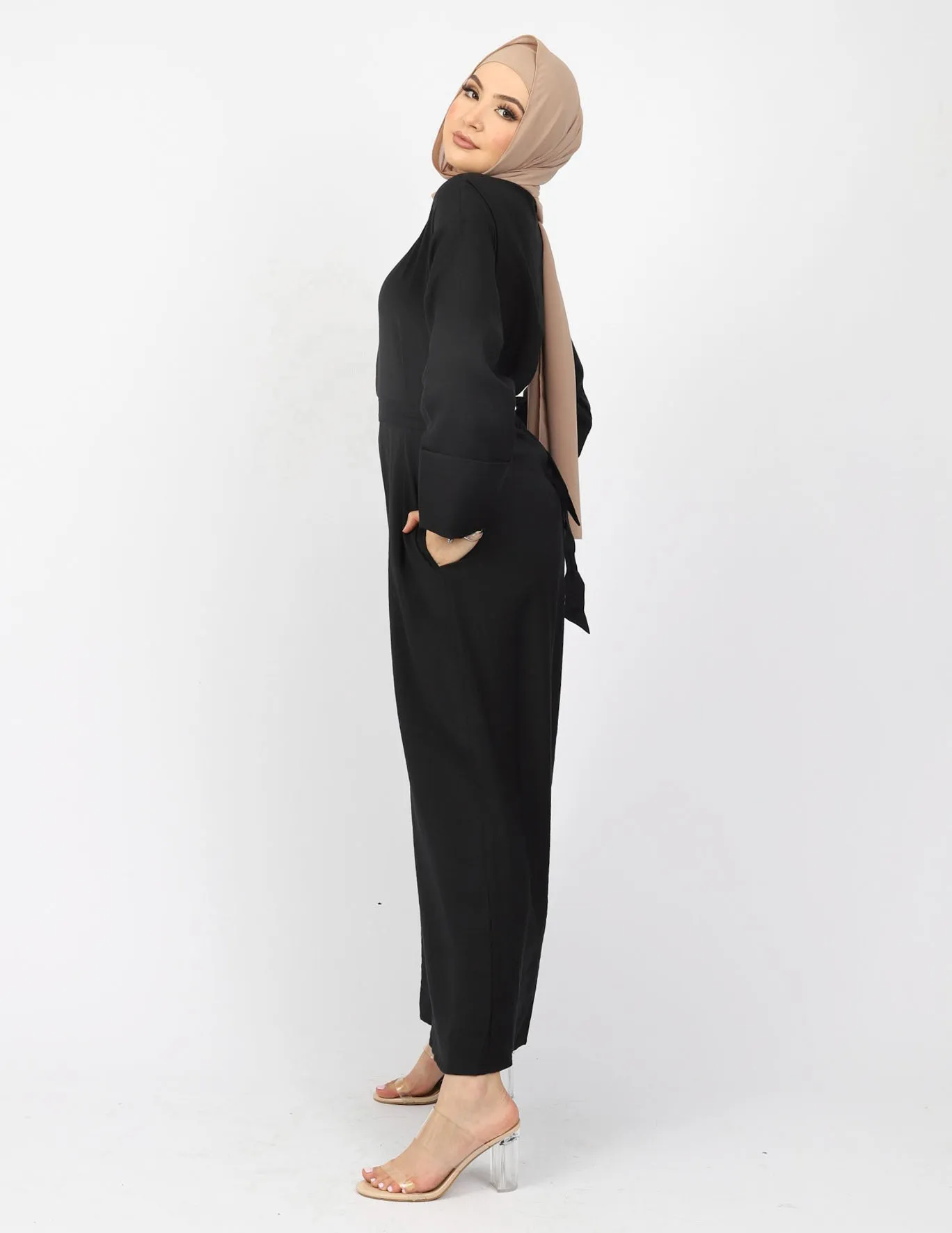 Lillian Tie Abaya