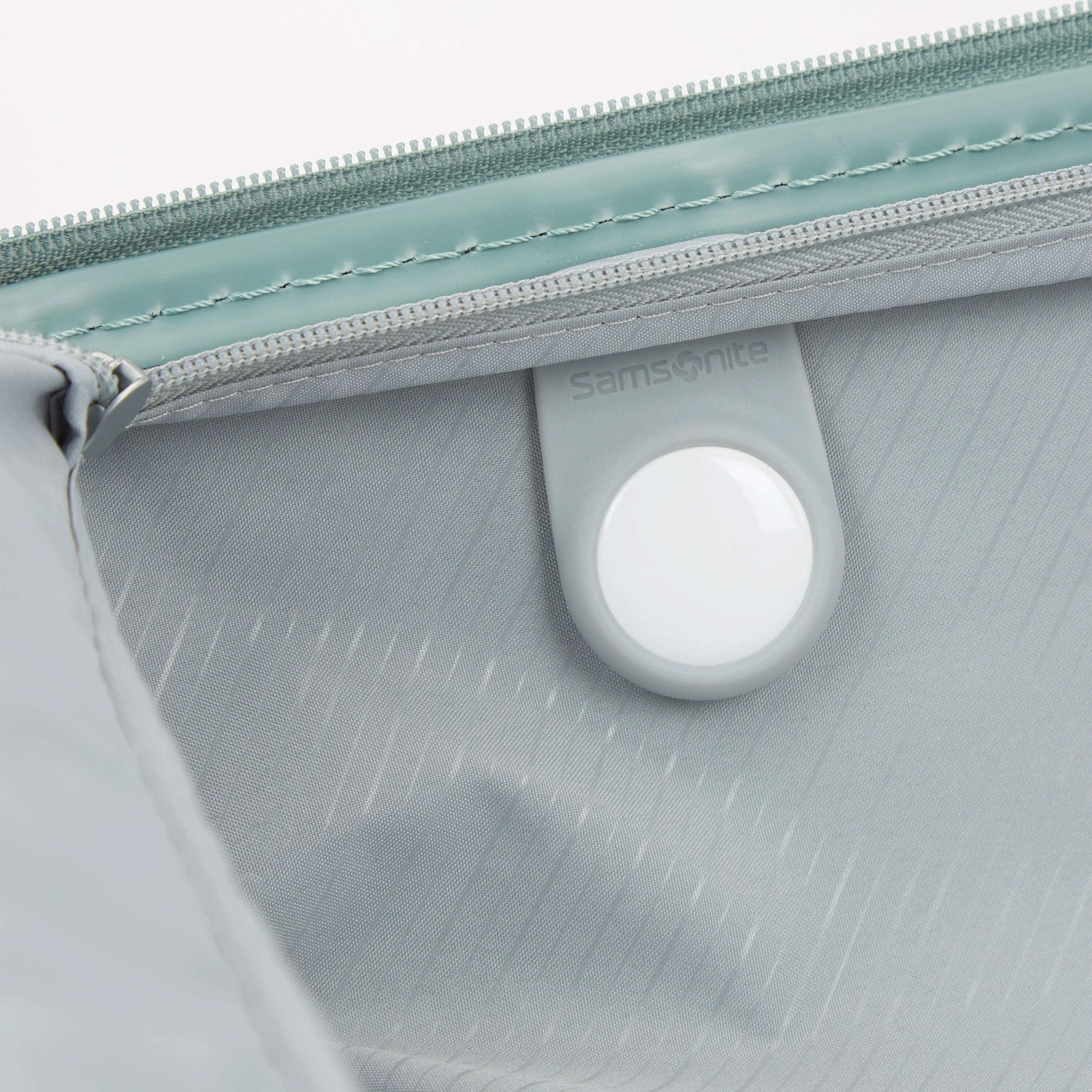 Samsonite Elevation Plus Large Expandable Spinner