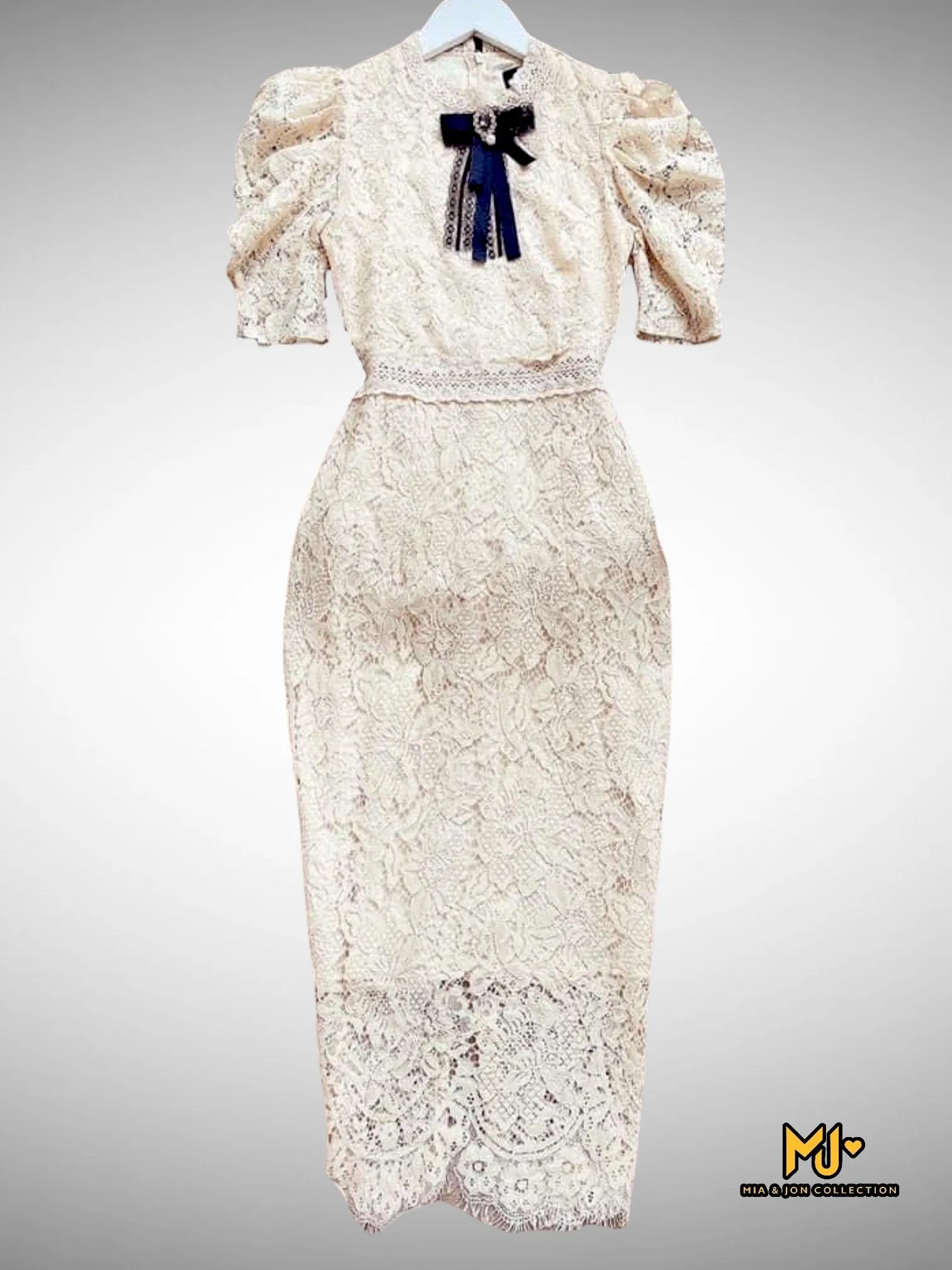 V1890 Puff Sleeve Bodycon Lace Dress