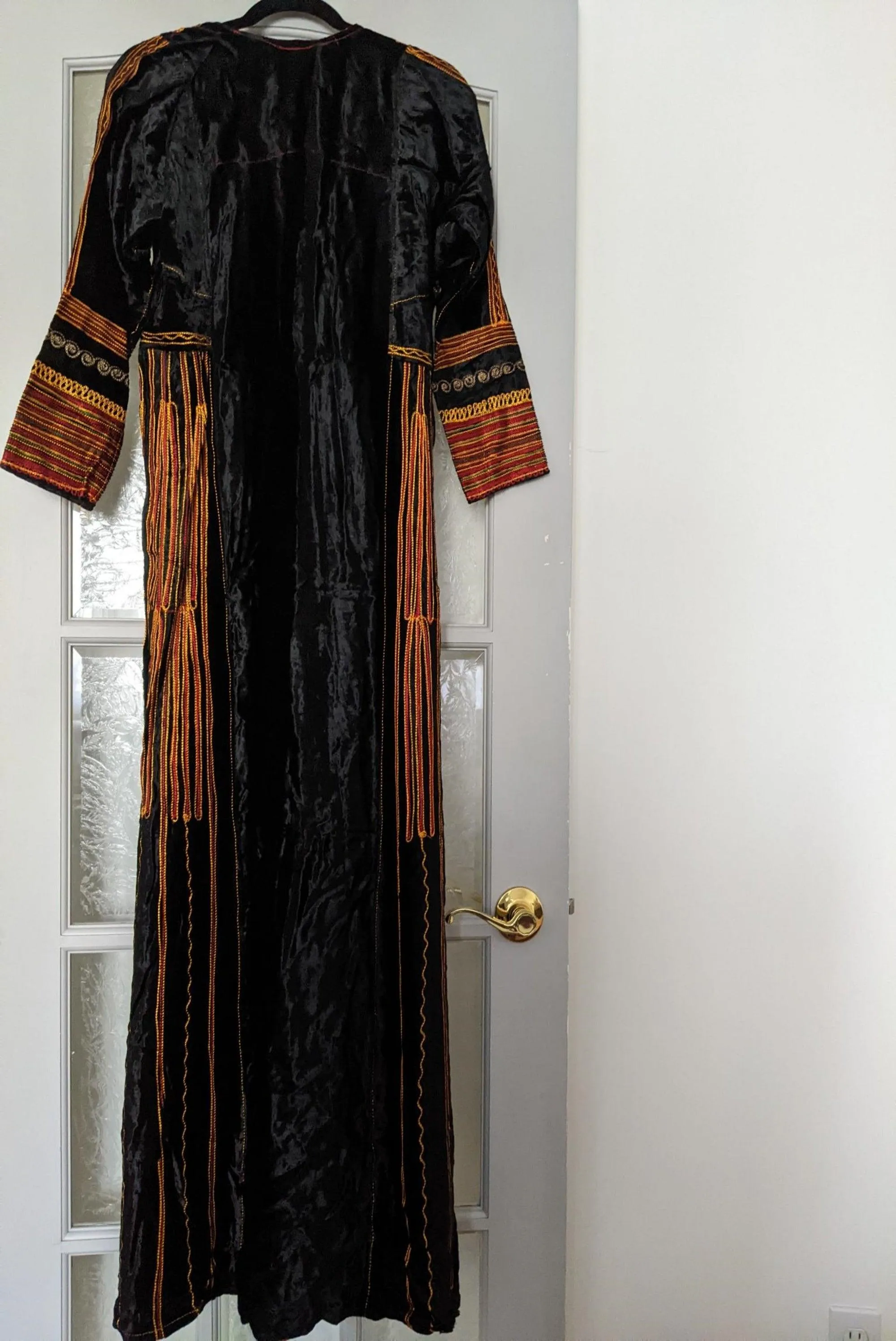 Vintage Saudi Arabian Embroidered Kaftan Maxi Dress